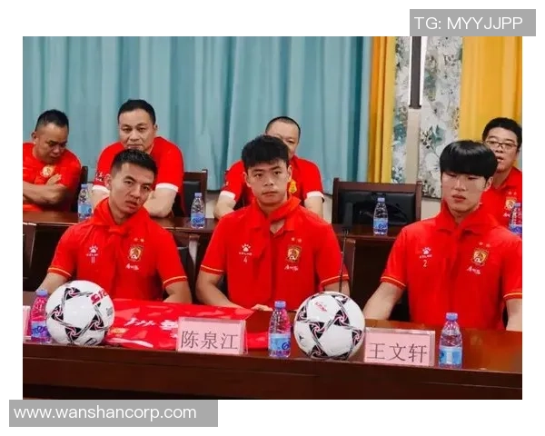 广州足球队重塑辉煌之路探索转型与挑战的全景报道